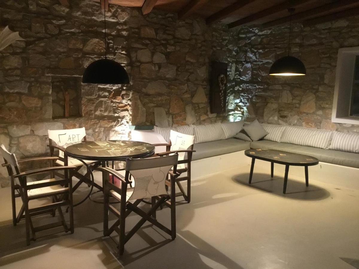 Lisante Villa *